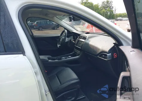 2017 Jaguar F-Pace 35T из США, поврежденный, VIN SADCS2BV2HA897781